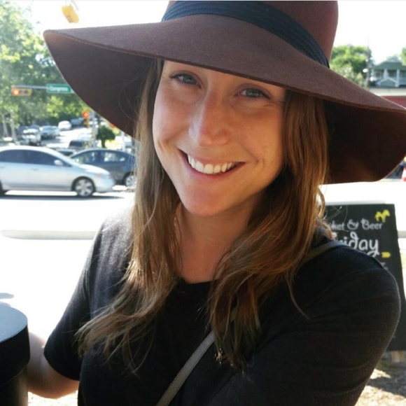 Meet your Posher, Avanda ๐๐คท๐ผโโ๏ธ๐๏ธ - Picture 2 of 3